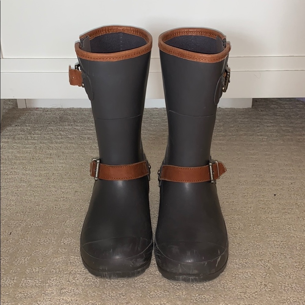 Sperry rain boots